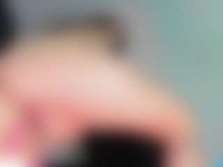 Live cam show with crystal-brubano - Cute on friskycurves.com
