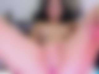 Live cam show with crystal-brubano - Horney on CamSodaAdn