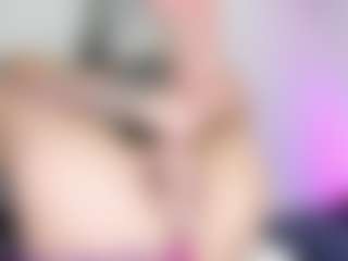 crystal-brubano's Live Sex Cam Show