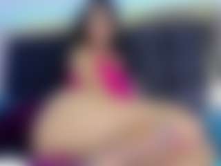 Live cam show with crystal-brubano - Fingers on Mixed Magazine Live