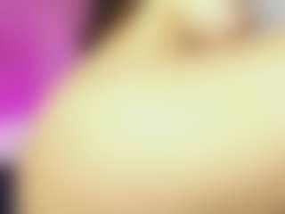 Live cam show with crystal-brubano - Petite on Milfs Live