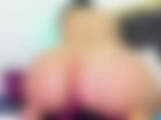 crystal-brubano's Live Sex Cam Show