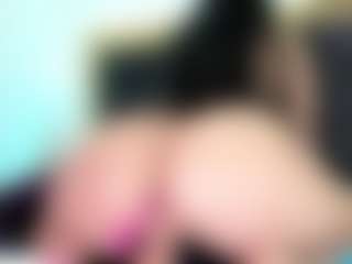 Live cam show with crystal-brubano - Latina on Camsoda | colombia