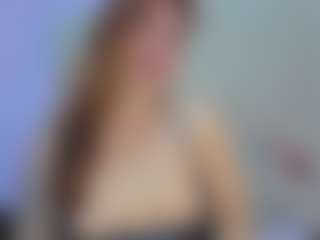 Live cam show with Grettel-ramirez - Robe on fapnchat