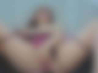 Live cam show with Grettel-ramirez - Smoking on eurowanks.com