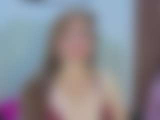 Live cam show with Grettel-ramirez - Bedroom on Livezox