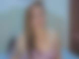 Live cam show with Grettel-ramirez - Solo on Camsoda