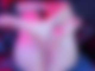 IvannaaKozlov's Live Sex Cam Show
