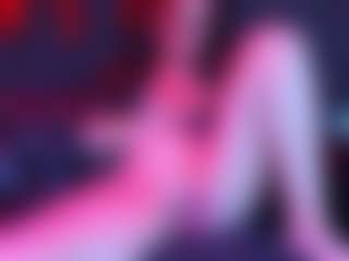 IvannaaKozlov's Live Sex Cam Show