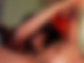 Live cam show with MYOMINIX - Average on CamwithHer