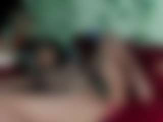 Live cam show with MYOMINIX - Average on SinfulBabes