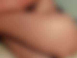 Live cam show with MYOMINIX - Bedroom on Instabang
