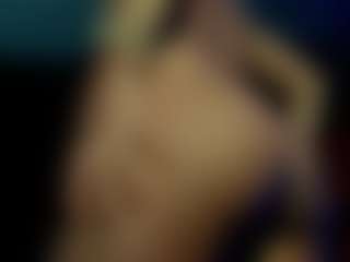 Live cam show with MYOMINIX - Fingers on Camsoda