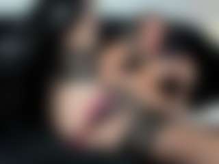 Alesys69 MILF webcam performer live streaming