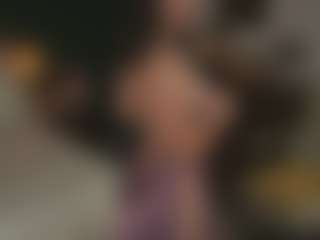 AlyonaqueenX's Live Sex Cam Show