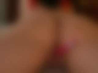 AlyonaqueenX's Live Sex Cam Show