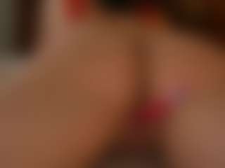 Live cam show with AlyonaqueenX - Glasses on alttransgirls