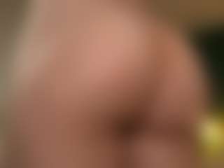 AlyonaqueenX's Live Sex Cam Show