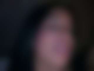 Live cam show with AntonellaMorelli - Shaved Pussy Curvy on Hubzter Live