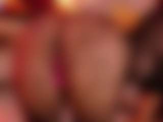 Live cam show with AntonellaMorelli - Brown Eyes on Latina Girls