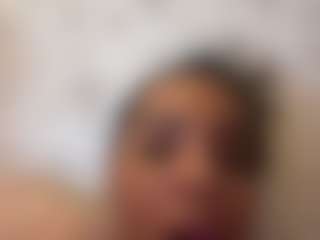 Live cam show with AntonellaMorelli - Athletic BBW on Milfs Live