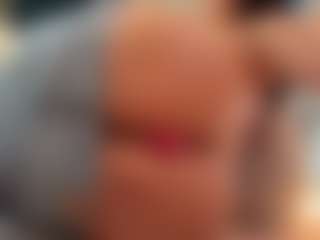 Live cam show with AntonellaMorelli - Lovense on SmokeAndPoke