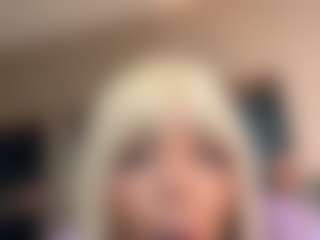 AntonellaMorelli's Live Sex Cam Show