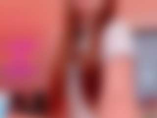 Live cam show with AntonellaMorelli - Gamer Athletic on CamClone