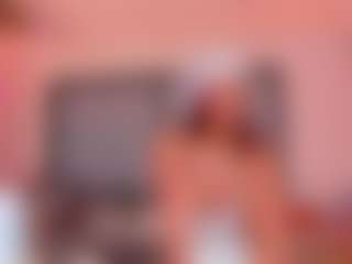 Live cam show with AntonellaMorelli - Smoking on CamwithHer