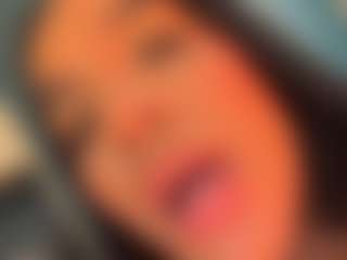 AntonellaMorelli's Live Sex Cam Show