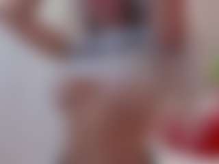 Live cam show with Jessy-Jo - Dirty Talk on AdultVida.com