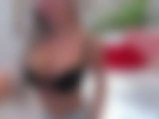 Live cam show with Jessy-Jo - Average on Dare Cams