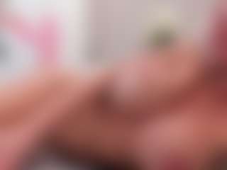 Live cam show with Jessy-Jo - Average on TastyBlacksLive