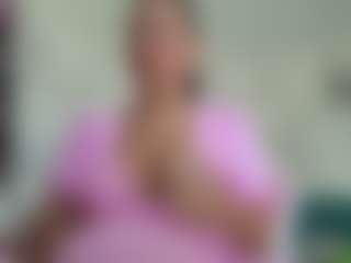 Live cam show with mistressmmm - Smoking on Free Soda