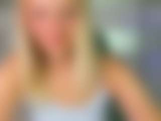 Live cam show with RouseReedd - Living Room on galaxygirlnitro.com