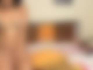 Live cam show with mia flame - Black Petite on Camsoda