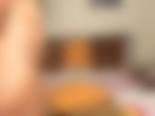 Live cam show with mia flame - Athletic Brown Eyes on TastyBlacksLive