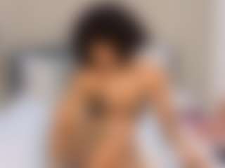 Live cam show with mia flame - Brown Eyes Black on AdultVida.com