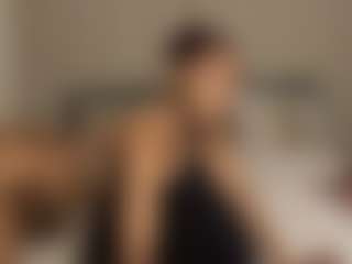 Live cam show with mia flame - Ebony on Mixed Magazine Live