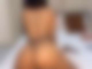 Live cam show with mia flame - Brown Eyes Ebony on Fit Hotties