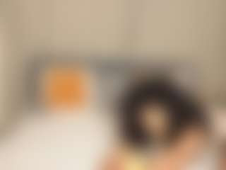 Live cam show with mia flame - Ebony on live.xheat.ai
