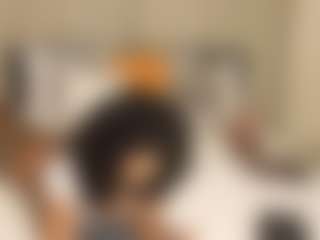 Live cam show with mia flame - Shaved Pussy on Camsoda