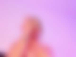 Live cam show with SofiiSweet - Petite on UwU Esports