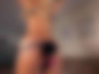 Live cam show with creambaby1 - Strip on Soda Cam