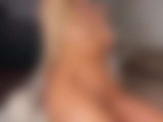 Live-sekscamshow van creambaby1