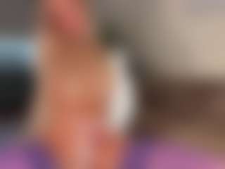Live cam show with creambaby1 - Blonde Hair Shaved Pussy on Camsoda