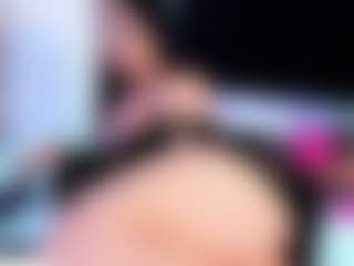 Live cam show with Stefany-Collins - Colombia on Mixed Magazine Live