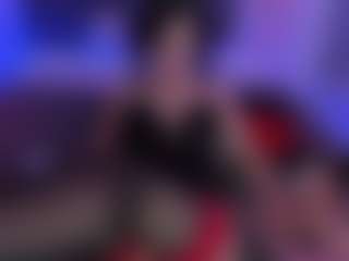 Live cam show with CassieEvanss - Living Room on fapnchat