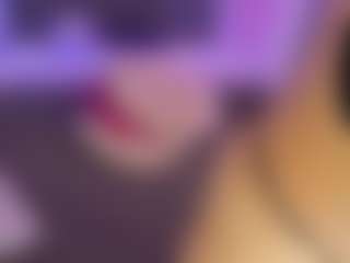 Live cam show with CassieEvanss - Public on Dolls Live