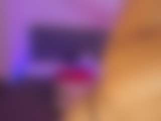 Live cam show with CassieEvanss - Normal on Cam Slut